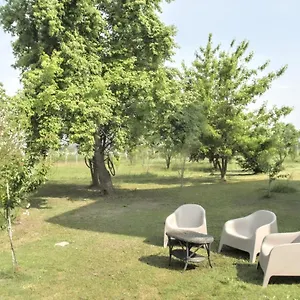 https://landito.emilia-romagnahotels.net